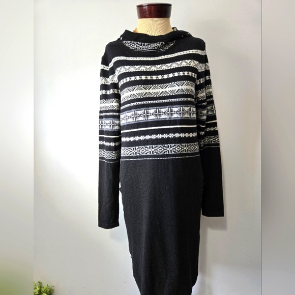 Smartwool Merino Wool Hooded Black and Gray Patterned Sweater Dress. Size 10 - Picture 1 of 11